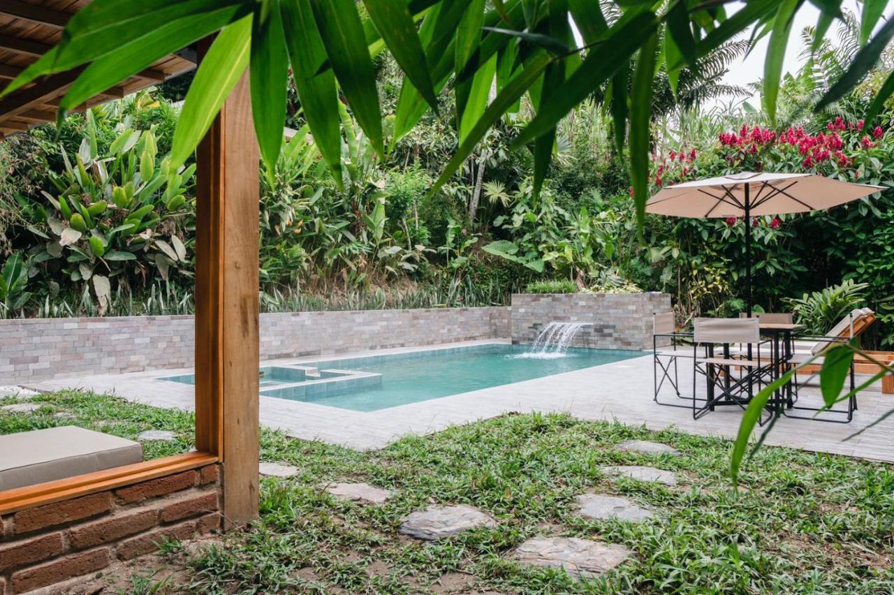 Piripe Wellness Lodge Pacto Buitenkant foto