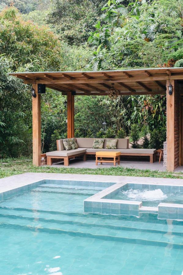 Piripe Wellness Lodge Pacto Buitenkant foto