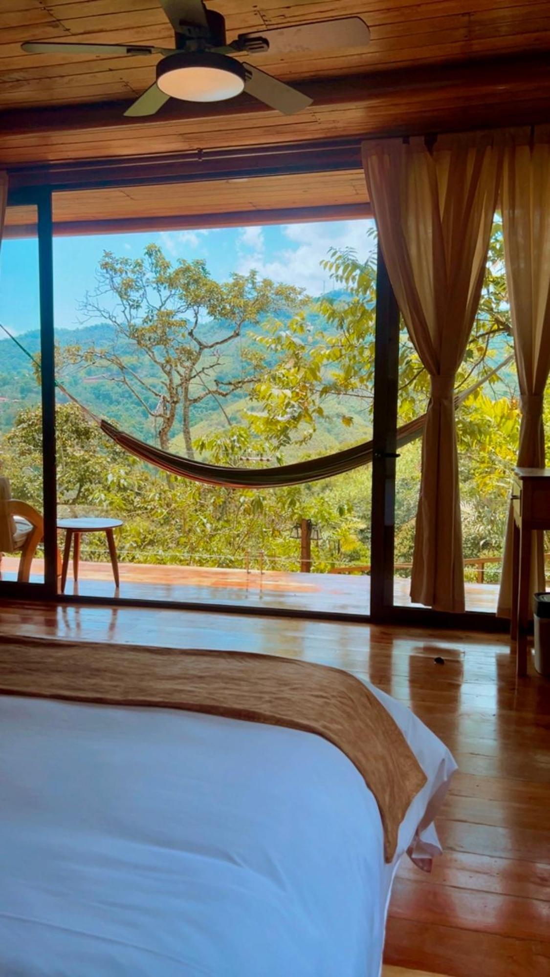Piripe Wellness Lodge Pacto Buitenkant foto